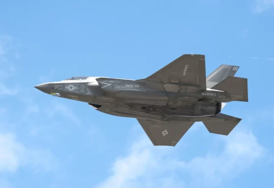 Fighter jet replacement faces big cost increases, delays: AG