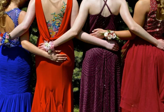 Real-life fairy godmother collects and donates prom dresses