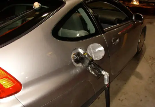 Price dips for drivers fuelling up in N.B. this week