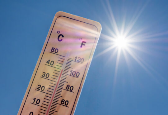 Heat warning in effect as temperatures are expected to reach +30°C