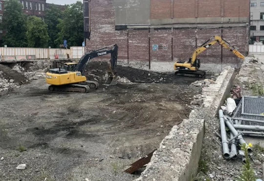 Construction activity underway at 99 King Street