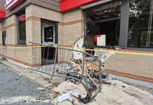Arby’s in Bridgewater seriously damaged after vehicle crashes into building