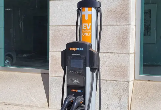 Ottawa to spend $980,000 on 56 EV charging stations around HRM