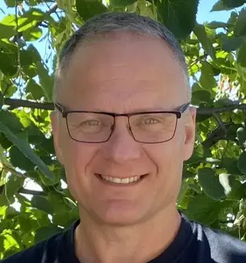 City council pays tribute to Chuck Schmitt
