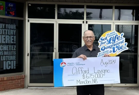N.B. man wins $675K during shopping trip