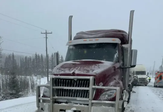 Collision involving 5 transports closes Highway 17