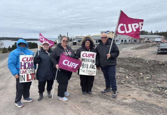 Police presence at long-term care picket in Arichat, strike enters 6th week