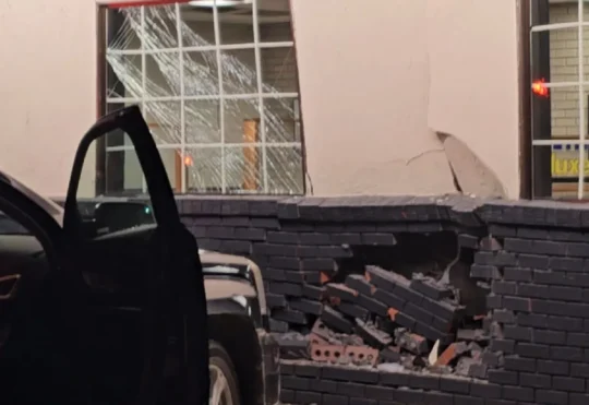2 injured after vehicle strikes Moncton restaurant