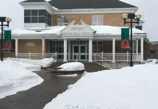 Municipalities take Buy Canada approach