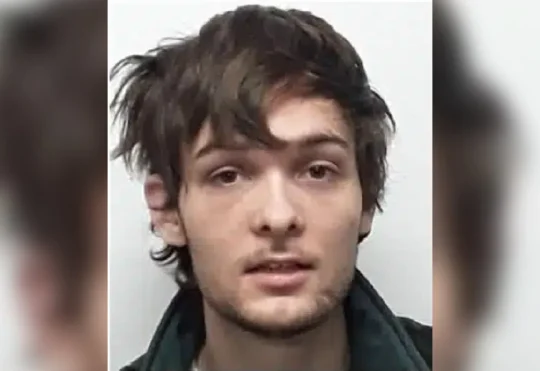 Canada-wide warrant issued for convicted armed robber