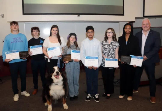 3 students win entrepreneurial award in N.S.