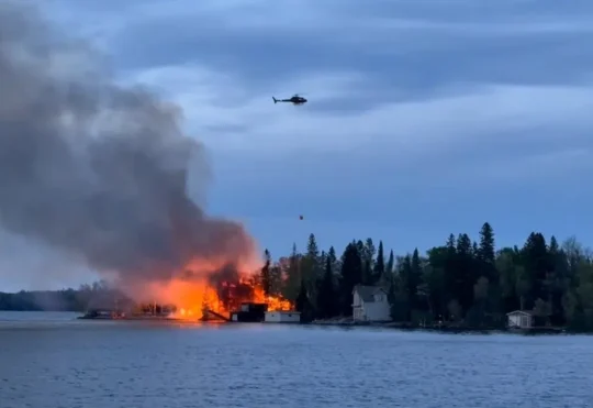 Fire engulfs cottage in Falcon Lake