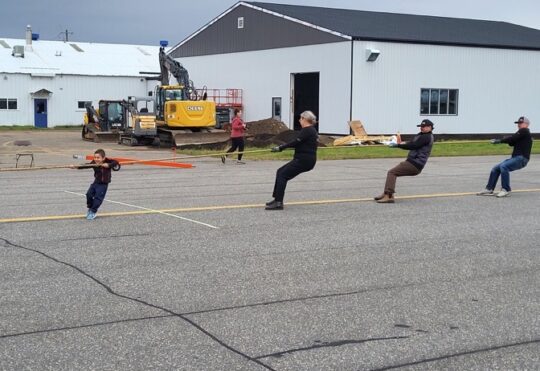 Airplane pulls for charity