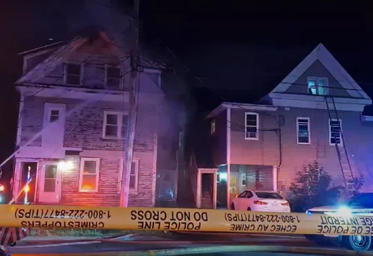 Moncton firefighters rescue 2 trapped in burning home