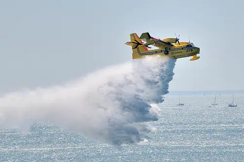 Premier recognizes need for more waterbomber pilots