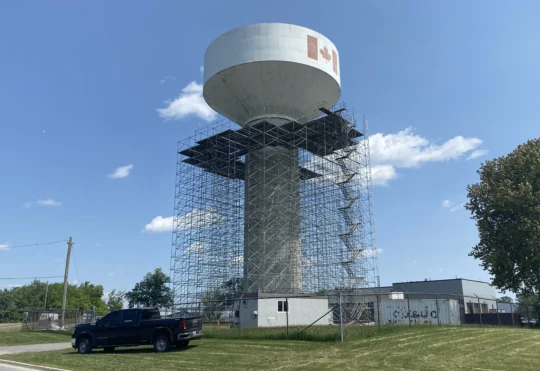 Crews prepare Fort Frances water tower for rehabilitation