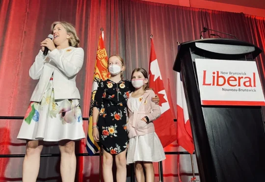 Liberals promise school food program if elected