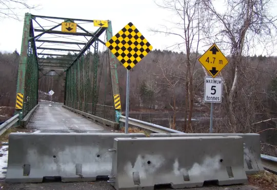 Community wants ‘quickest solution possible’ for Gates Lane Bridge