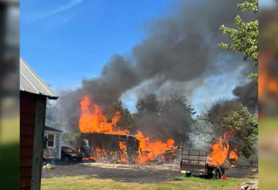 Fire destroys house and car in Glendale, deemed suspicious