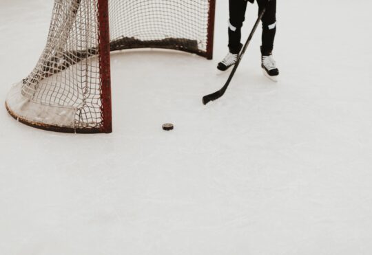 16-year-old goalie set to make hockey history as fourth woman to play in QMJHL