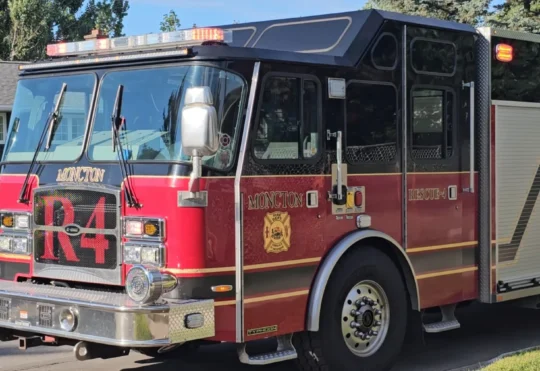 Large ‘stubborn’ fire at Steve’s Tire in Moncton