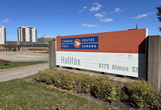Canada Post’s transformation plan in government hands