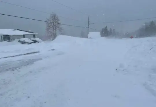 N.B. to assist N.S. in snow cleanup