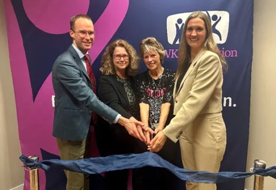 IWK receives donation for Breast Health Research Unit