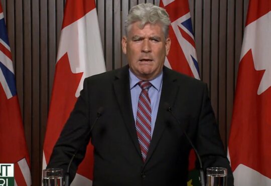 Opposition reacts to labour minister’s departure