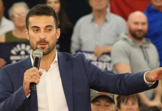 Melillo demands return of Parliament to deal with tariffs