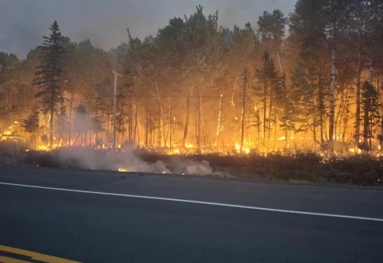 Crews continue to battle wildfires across N.B.