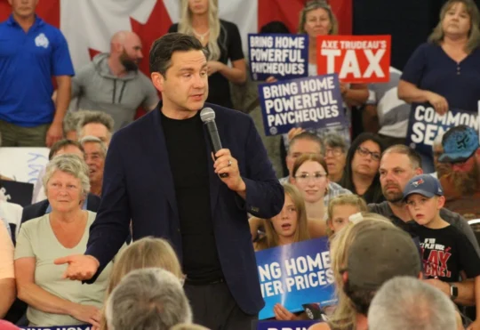 Conservative leader kicks off northern Ontario tour