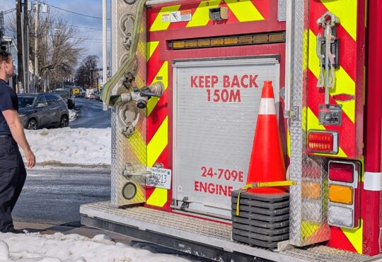 Firefighters act quickly to put out residential fire in Dartmouth