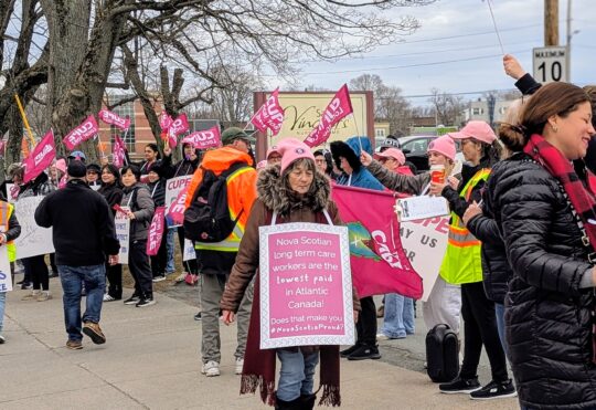 N.S. senior’s minister still says long-term care deal fair 4 weeks into strike