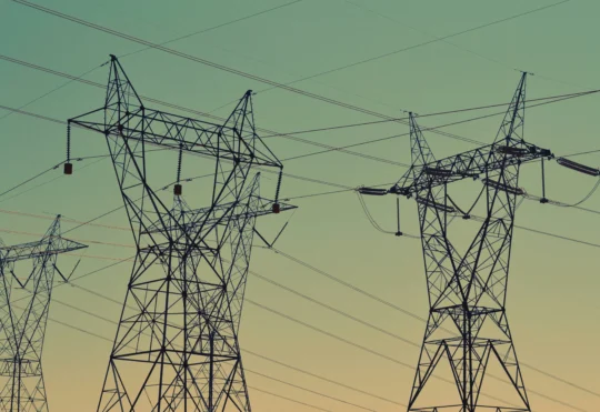 Crash cuts power to 1,500 in Bedford