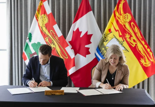 N.B. signs trade, labour mobility MOU with P.E.I.