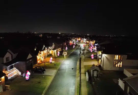 ‘Santas’ bringing joy to Cole Harbour neighbourhood