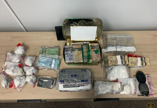 Almost 2 kilograms of cocaine, $257,000 cash seized in Thunder Bay