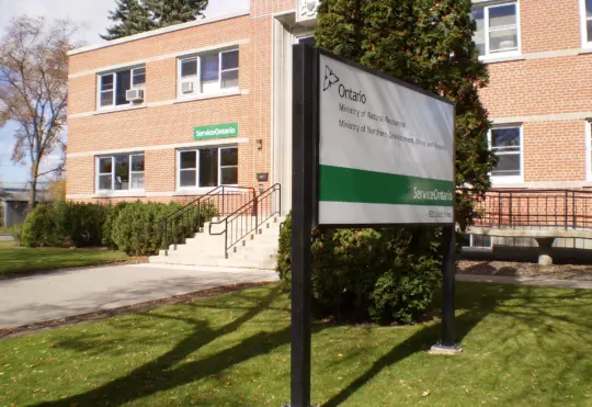 Ontario government workers awarded pay hikes