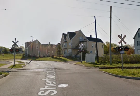 Railway crossing upgrades begin on Sherbrooke Street