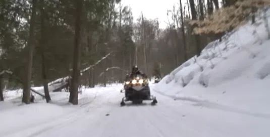 Ontario supporting snowmobiling in Kenora