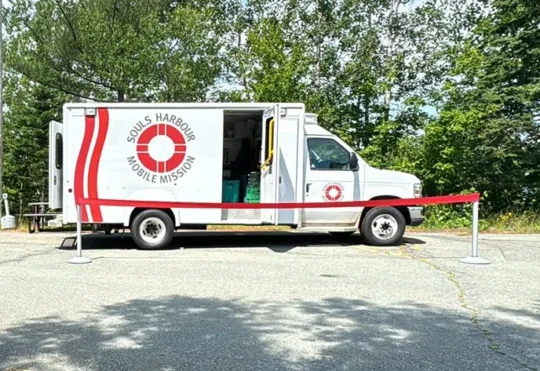 Local non-profit uses retired ambulance to reach more people in need