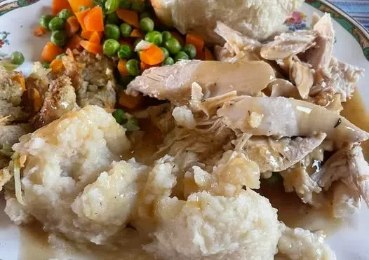 Long Lake wildfire evacuees treated to turkey dinner