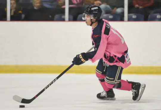 Mariners take both weekend games over Valley