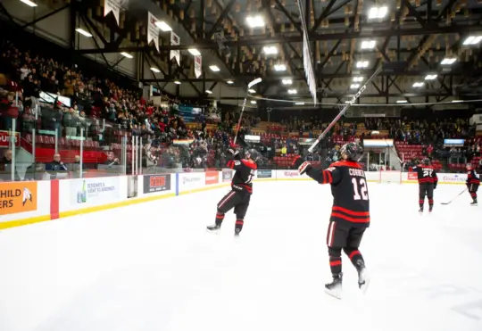 UNB men’s hockey team records perfect regular season