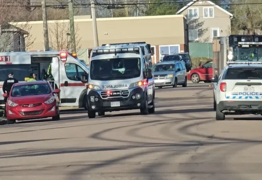 Man injured in Vail Street shooting incident
