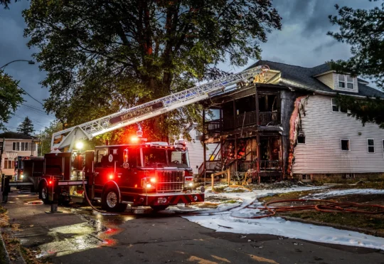 Two firefighters hurt as Moncton fire battles blaze, two residents rescued