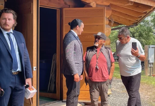 Kinew signs MOU with Niiwin Wendaanimok Partnership to twin Manitoba Highway #1