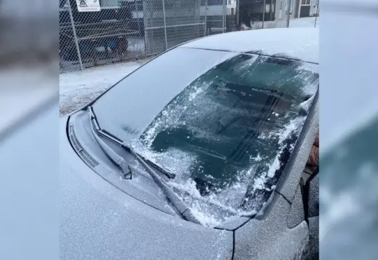 Frosted windshield nets Kenora driver fine & charge